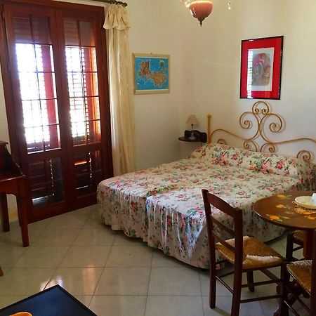 Guest House Al Giardino Dei Limoni Favignana Zewnętrze zdjęcie